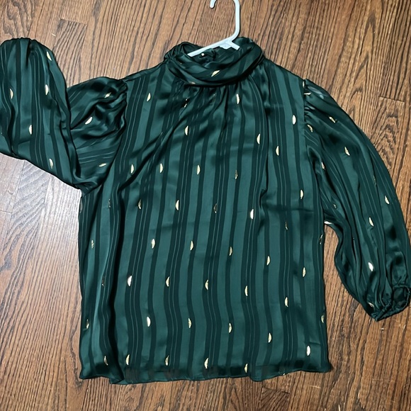 BEAUTIFUL NWT Zac & Rachel top. Emerald Green with gold accents. Size XL - Picture 5 of 8